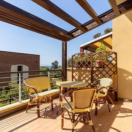 Apartment Il Giardino - Sunny W/parking!